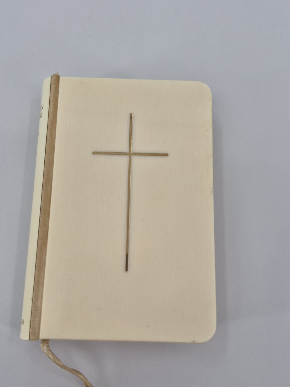 The Book of Common Payers Hymns & A&M Celluloid Case Embossed Cross